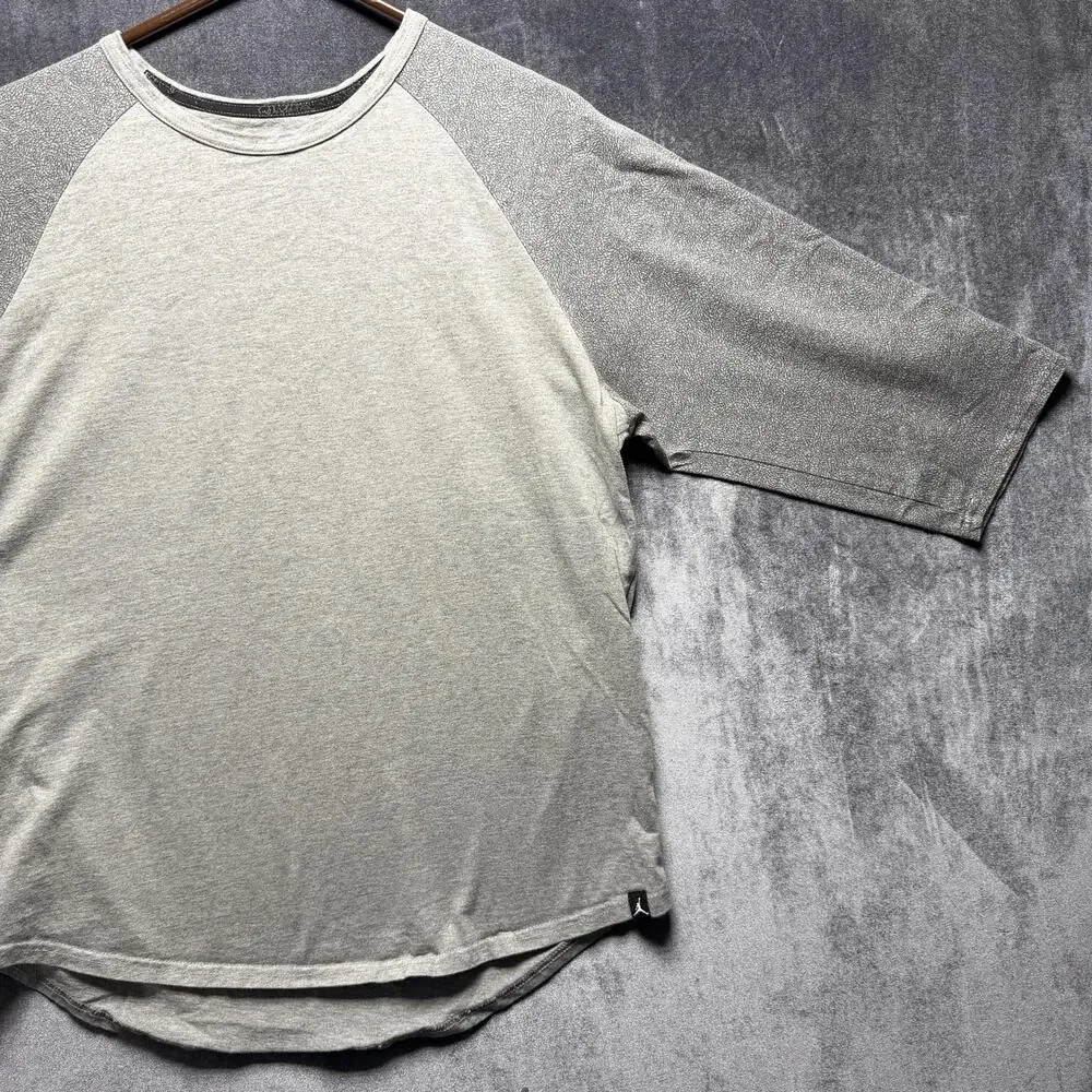 Jordan Shirt L Gray Elephant Print Raglan Three Quarter Sleeve Tagless